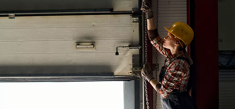Addressing Common Garage Door Stoppage Issues in Salmon Creek, WA